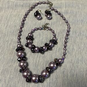Purple necklace set